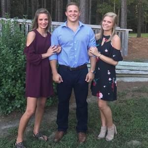 Meet your Posher, Alicia